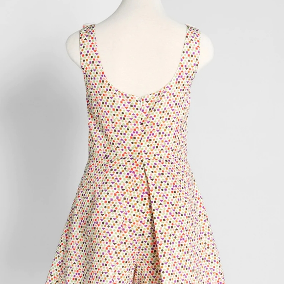 🎉NWT🎉 Retro Romper Size Small - Picture 3 of 7